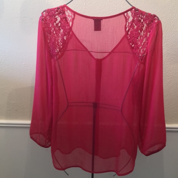 Beautiful pink blouse - Picture 4 of 6